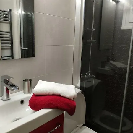 Lavim 2 Apartman Szikiá